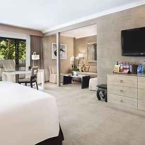 Executive Junior Suite One King Bed