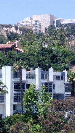 Angeleno-Main Kitchen